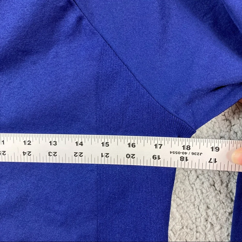 Fabletics Cropped Jacket - Picture 6 of 11